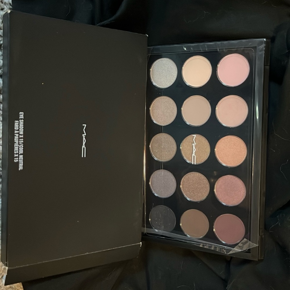 MAC COSMETICS EYE SHADOW x15 COOL NEUTRAL